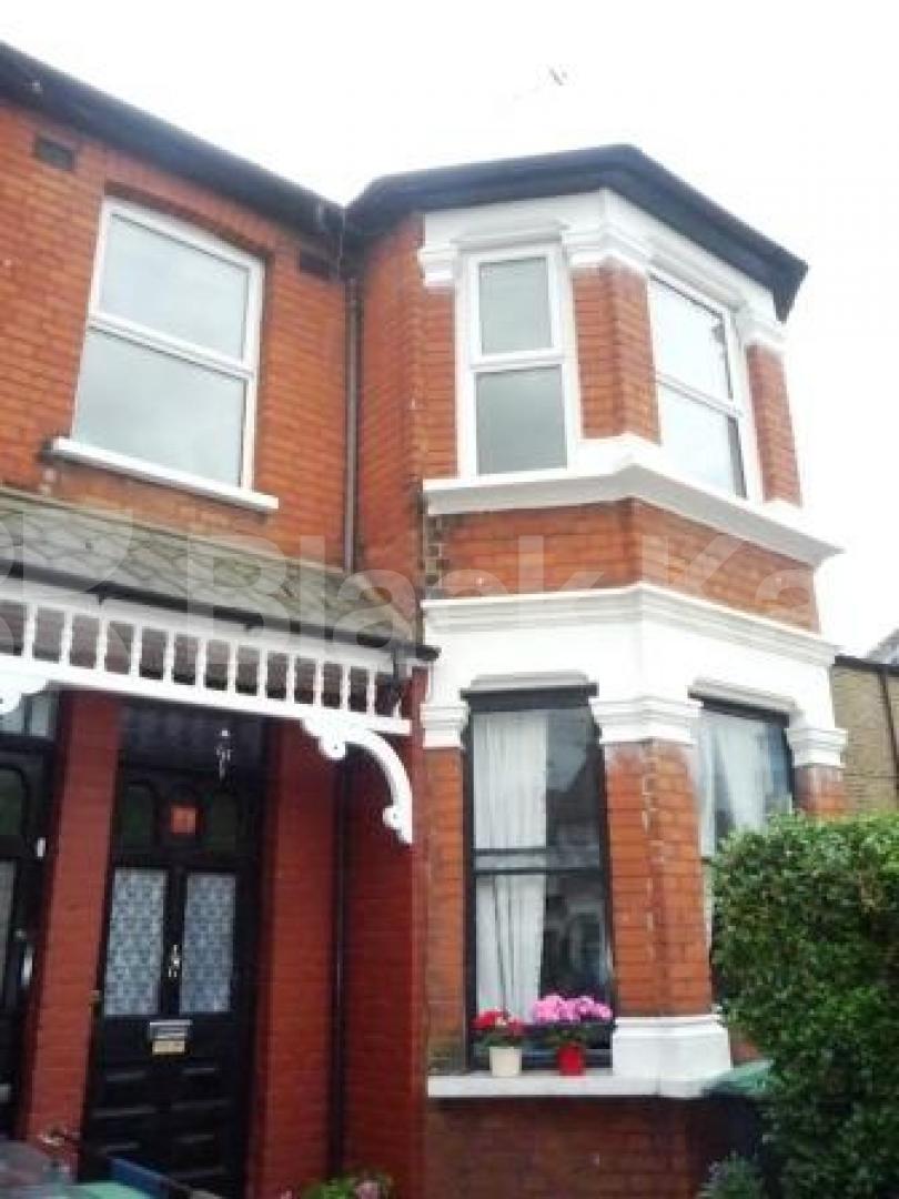 			2 Bedroom, 1 bath, 1 reception Flat			 South View Road, CROUCH END