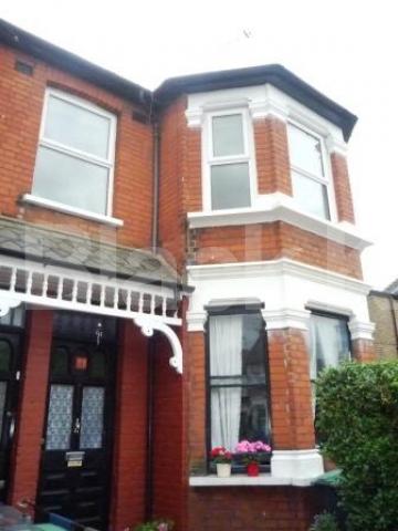 			2 Bedroom, 1 bath, 1 reception Flat			 South View Road, CROUCH END