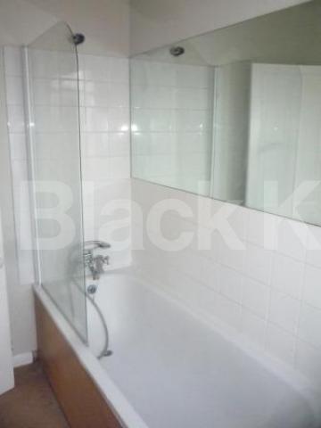 			Under offer, 2 Bedroom, 1 bath, 1 reception Flat			 Victoria Road, Alexandra Palace