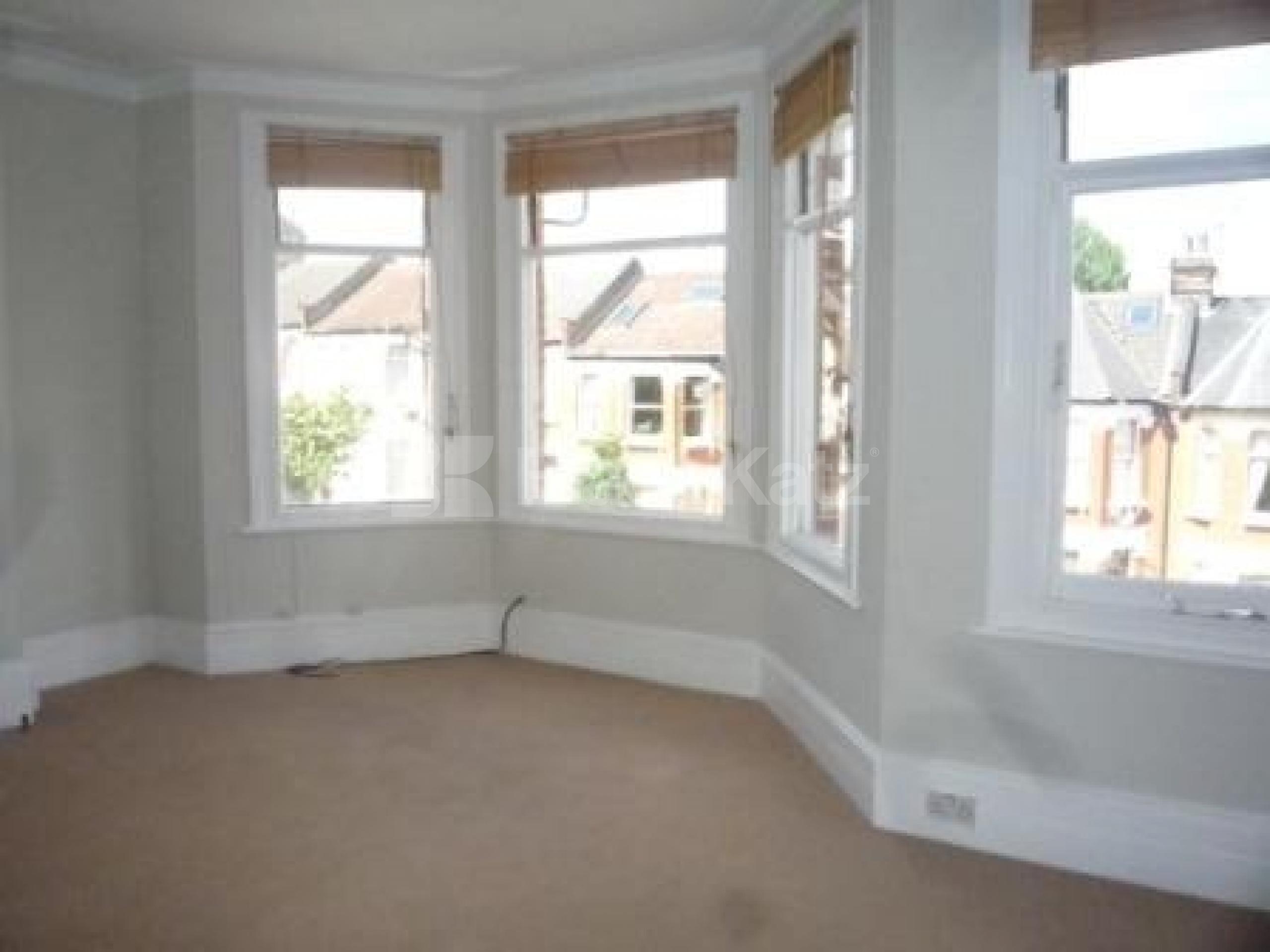			Under offer, 2 Bedroom, 1 bath, 1 reception Flat			 Victoria Road, Alexandra Palace N22