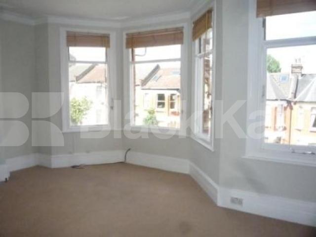 			Under offer, 2 Bedroom, 1 bath, 1 reception Flat			 Victoria Road, Alexandra Palace