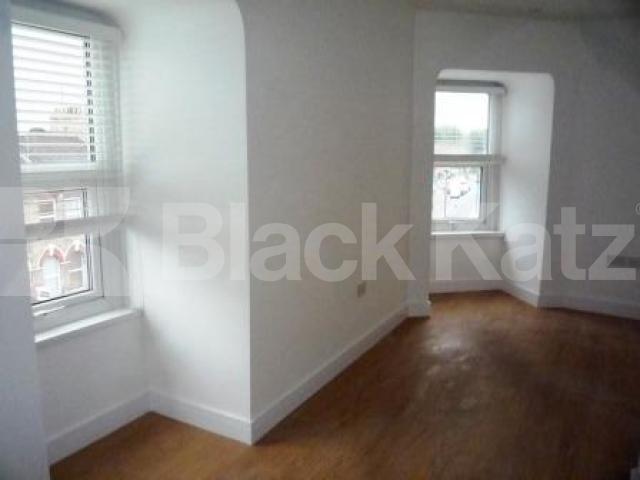 			3 FLATS AVAILABLE, 1 Bedroom, 1 bath, 1 reception Flat			 Turnpike Lane, Turnpike Lane