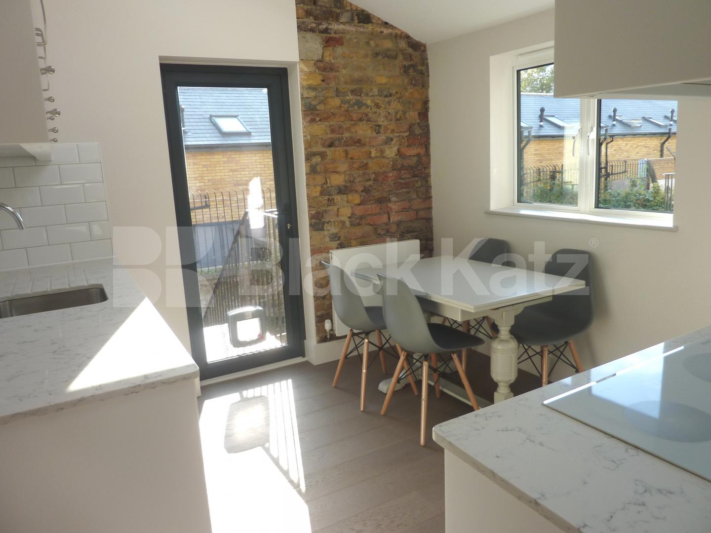 			AMAZING 3 BED, MUST SEE! , 3 Bedroom, 1 bath, 1 reception Flat			 Hatchard Road, UPPER HOLLOWAY 
