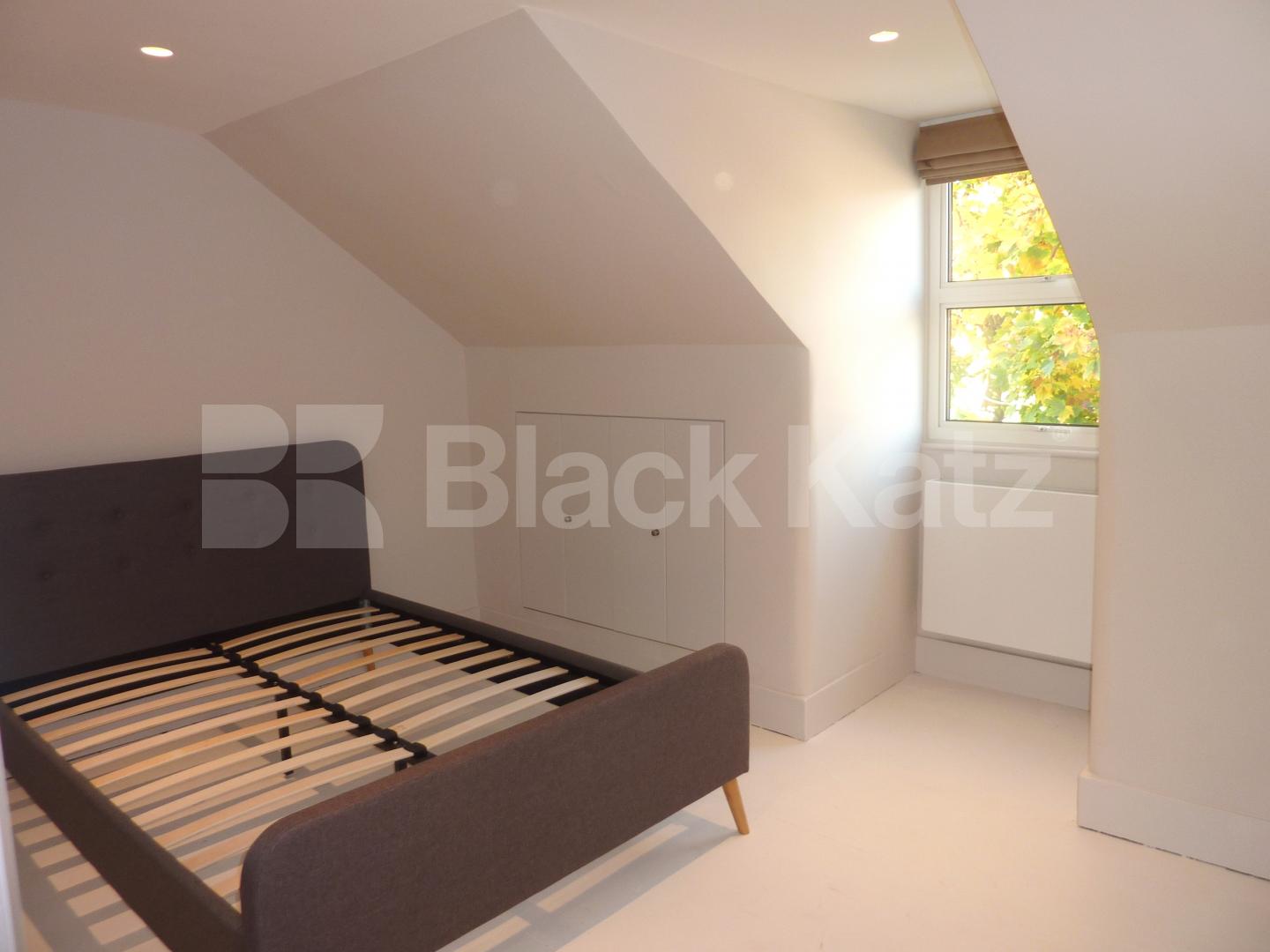 			AMAZING 3 BED, MUST SEE! , 3 Bedroom, 1 bath, 1 reception Flat			 Hatchard Road, UPPER HOLLOWAY 