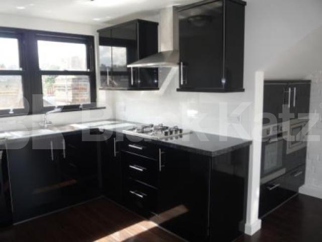 			1 Bedroom, 1 bath, 1 reception Flat			 High Street, Hornsey