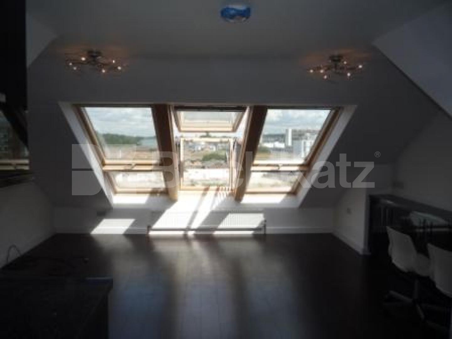 			1 Bedroom, 1 bath, 1 reception Flat			 High Street, Hornsey