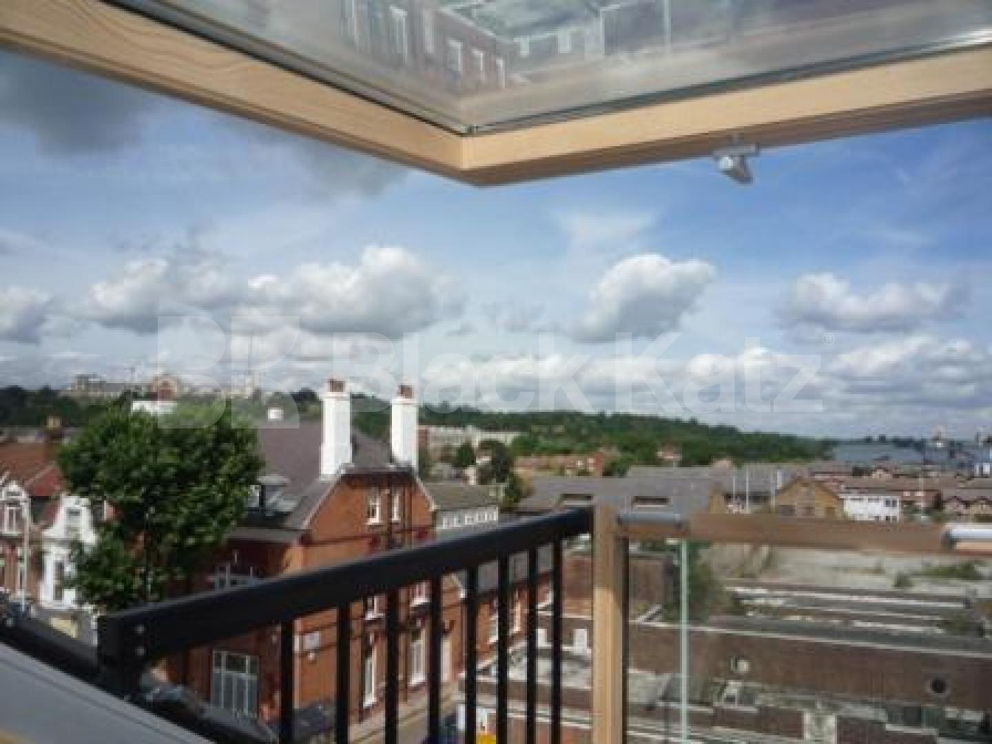 			1 Bedroom, 1 bath, 1 reception Flat			 High Street, Hornsey