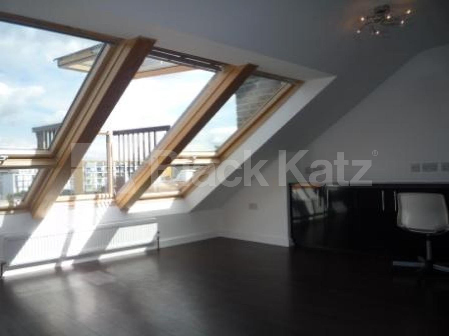 			1 Bedroom, 1 bath, 1 reception Flat			 High Street, Hornsey