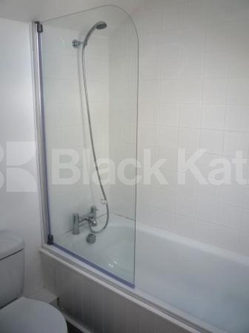 			1 Bedroom, 1 bath, 1 reception Flat			 High Street, Hornsey