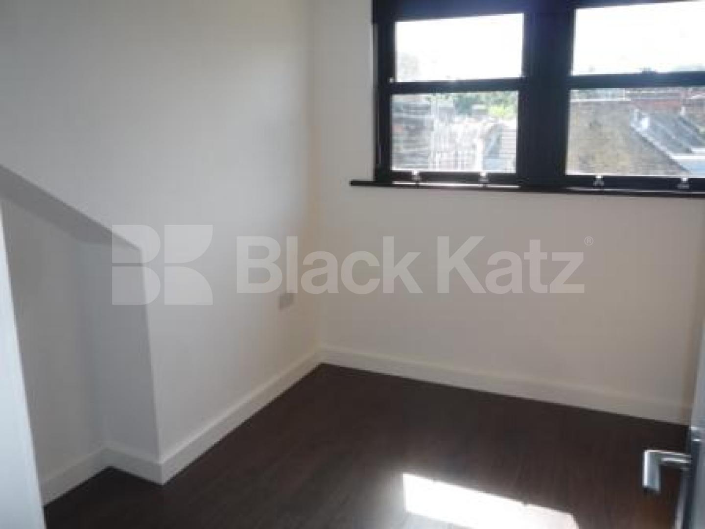 			1 Bedroom, 1 bath, 1 reception Flat			 High Street, Hornsey