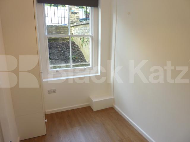 			NEWLY REFURBISHED LARGE 1- 2 BED WITH GARDEN, 1 Bedroom, 1 bath, 1 reception Flat			 Dartmouth Park Road, KENTISH TOWN / DARTMOUTH PARK