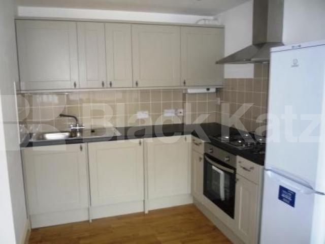 			1 month's deposit instead of 6 weeks saving £367!, 1 Bedroom, 1 bath, 1 reception Flat			 Myddleton Road, Bounds Green