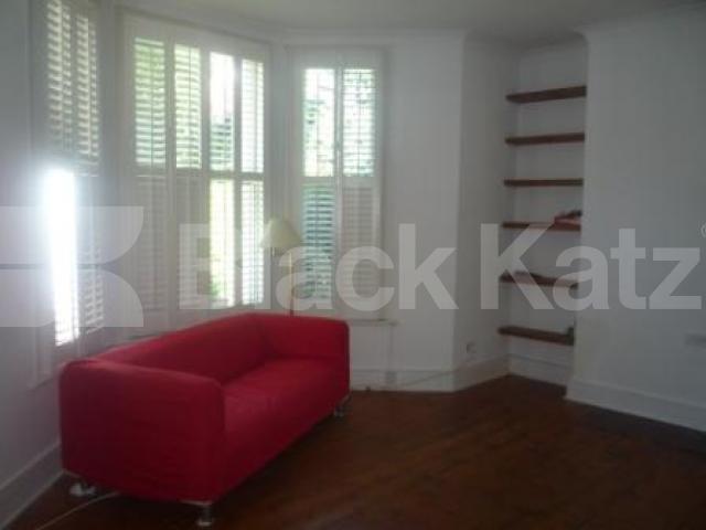 			2 Bedroom, 1 bath, 1 reception Ground Floor Flat			 Crouch Hill, Crouch End