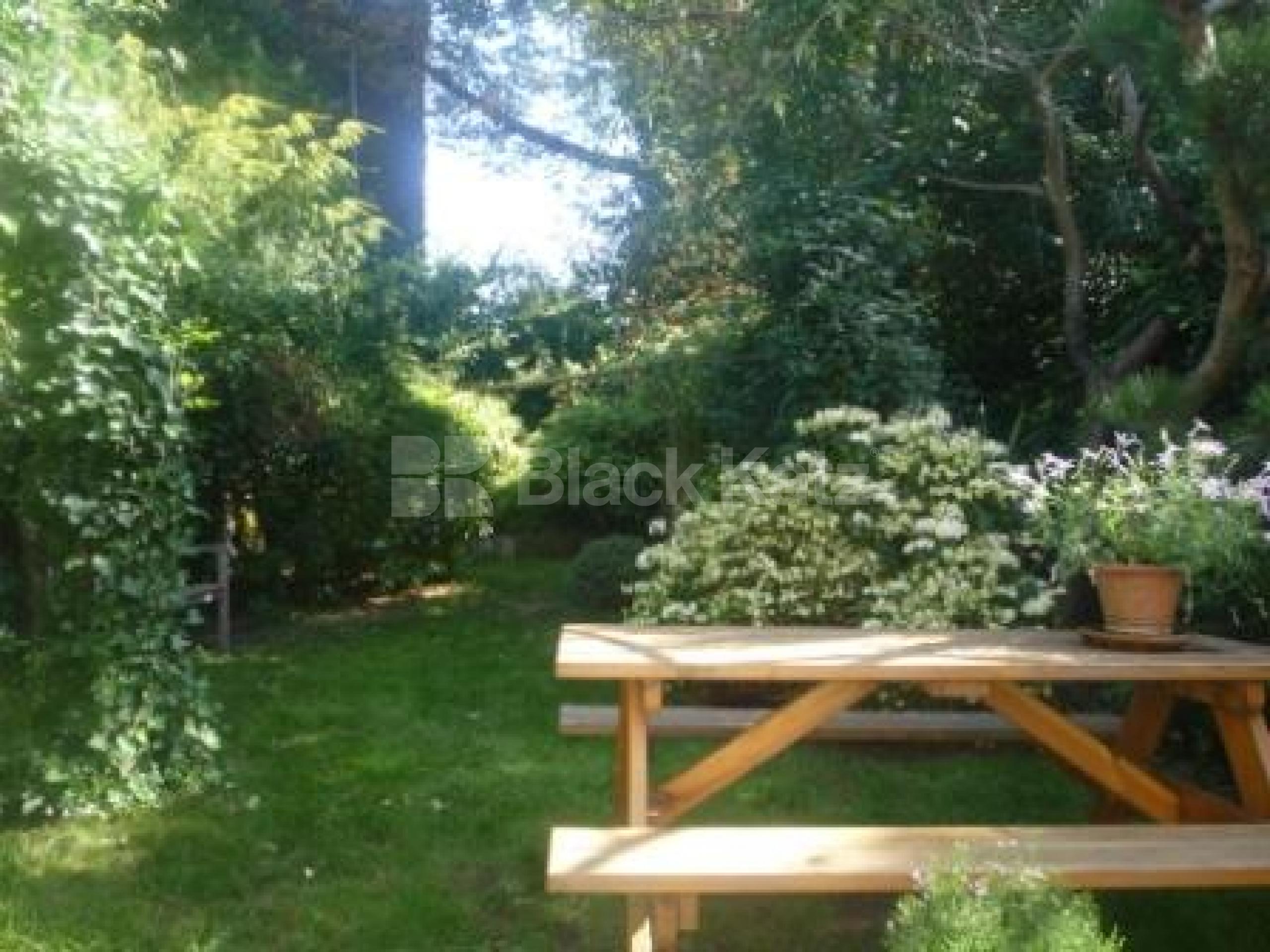 			2 Bedroom, 1 bath, 1 reception Ground Floor Flat			 Crouch Hill, Crouch End N8