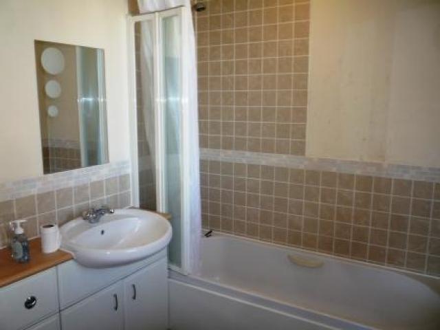 			2 Bedroom, 1 bath, 1 reception Flat			 Glebeland Close, FINCHLEY