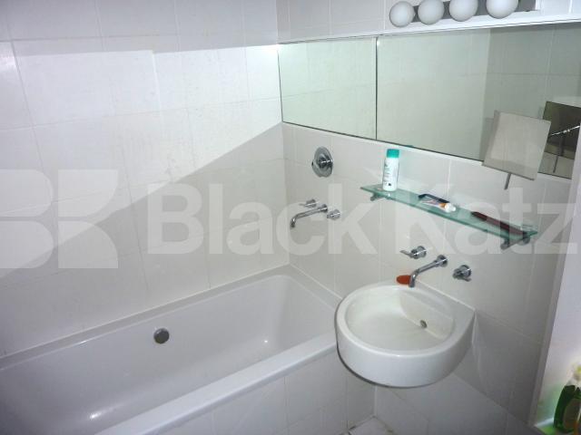 			MEWS HOUSE OVER 3 FLOORS WITH ROOF TERRACE!, 2 Bedroom, 1 bath, 1 reception Mews House			 Shrewsbury Mews, NOTTING HILL / BAYSWATER