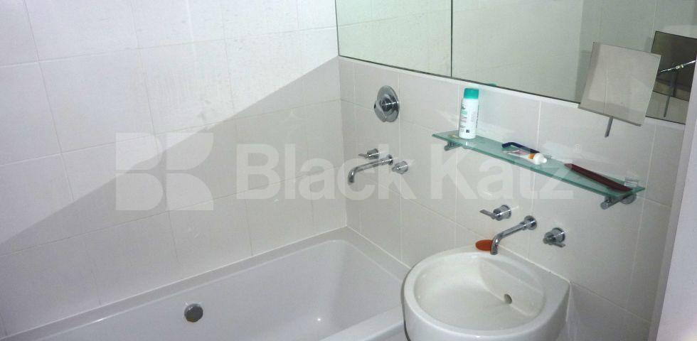 			MEWS HOUSE OVER 3 FLOORS WITH ROOF TERRACE!, 2 Bedroom, 1 bath, 1 reception Mews House			 Shrewsbury Mews, NOTTING HILL / BAYSWATER