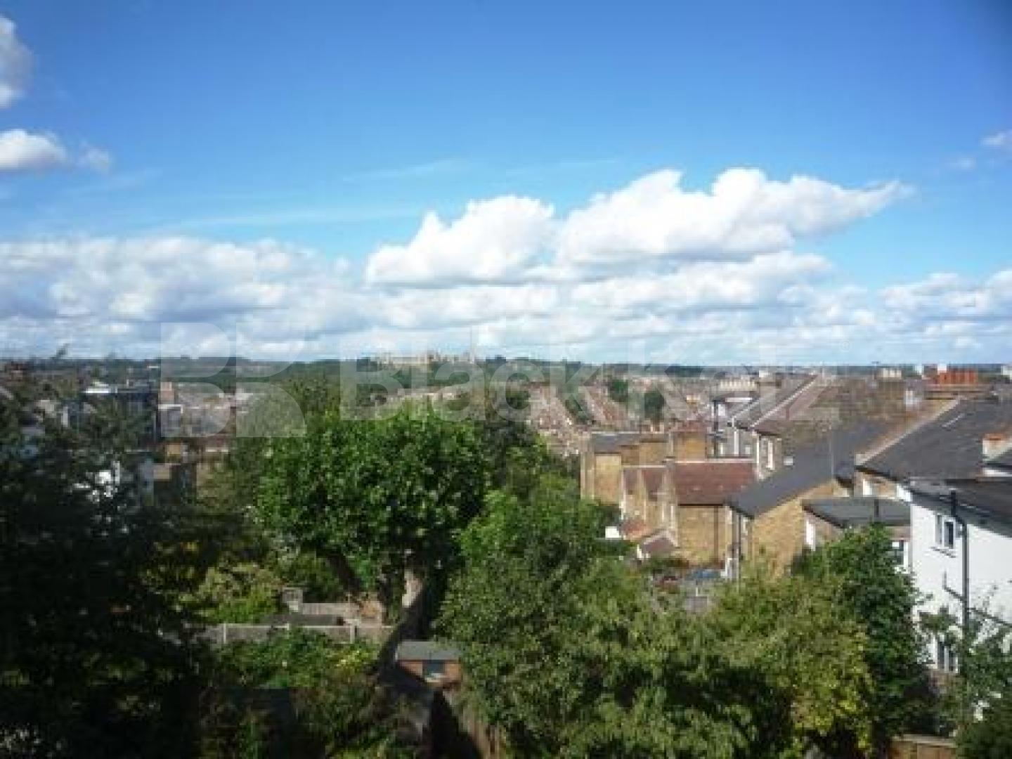 			2 Bedroom, 1 bath, 1 reception Flat			 Ridge Road, CROUCH END