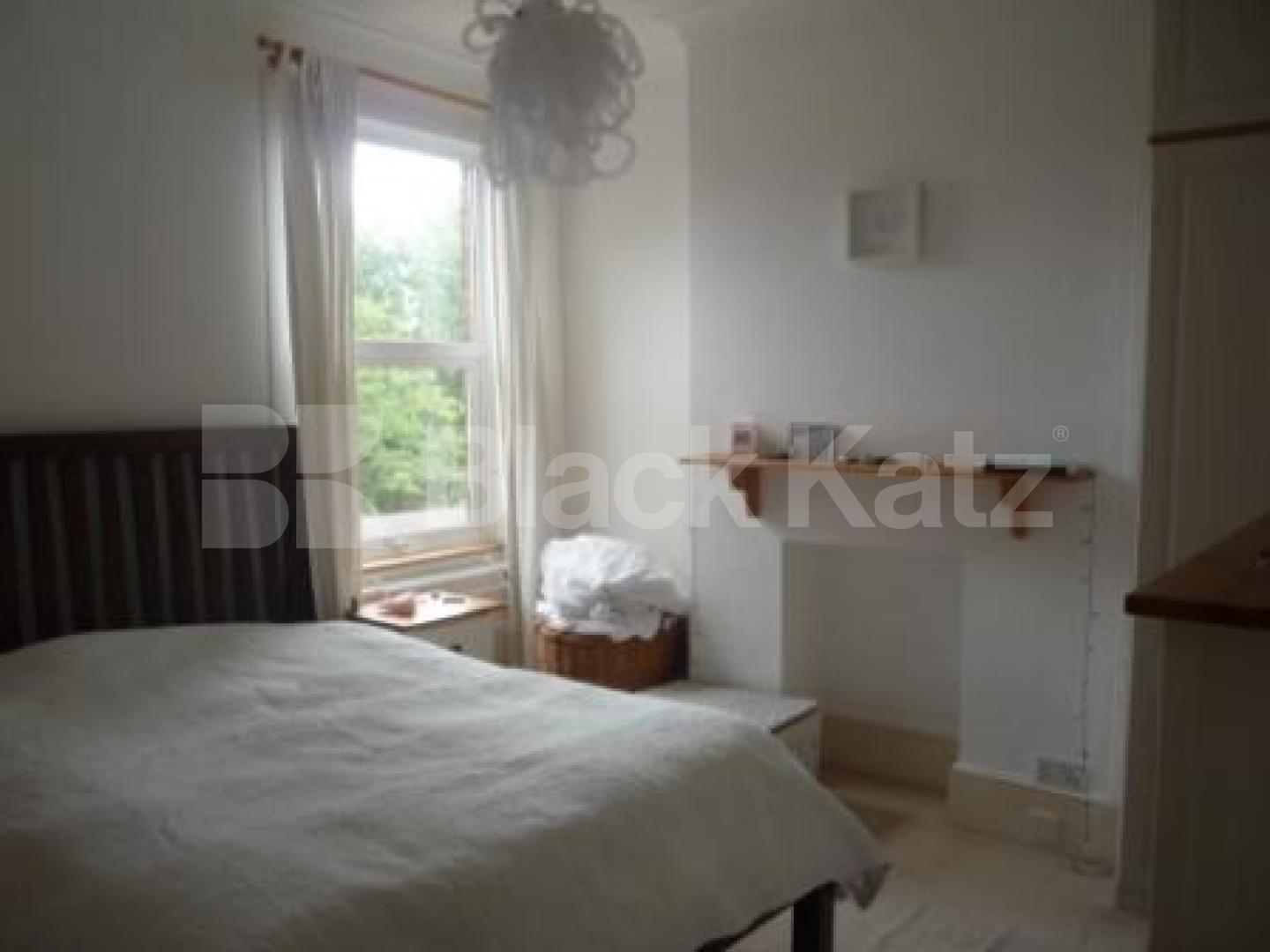 			2 Bedroom, 1 bath, 1 reception Flat			 Greenham Road, MUSWELL HILL