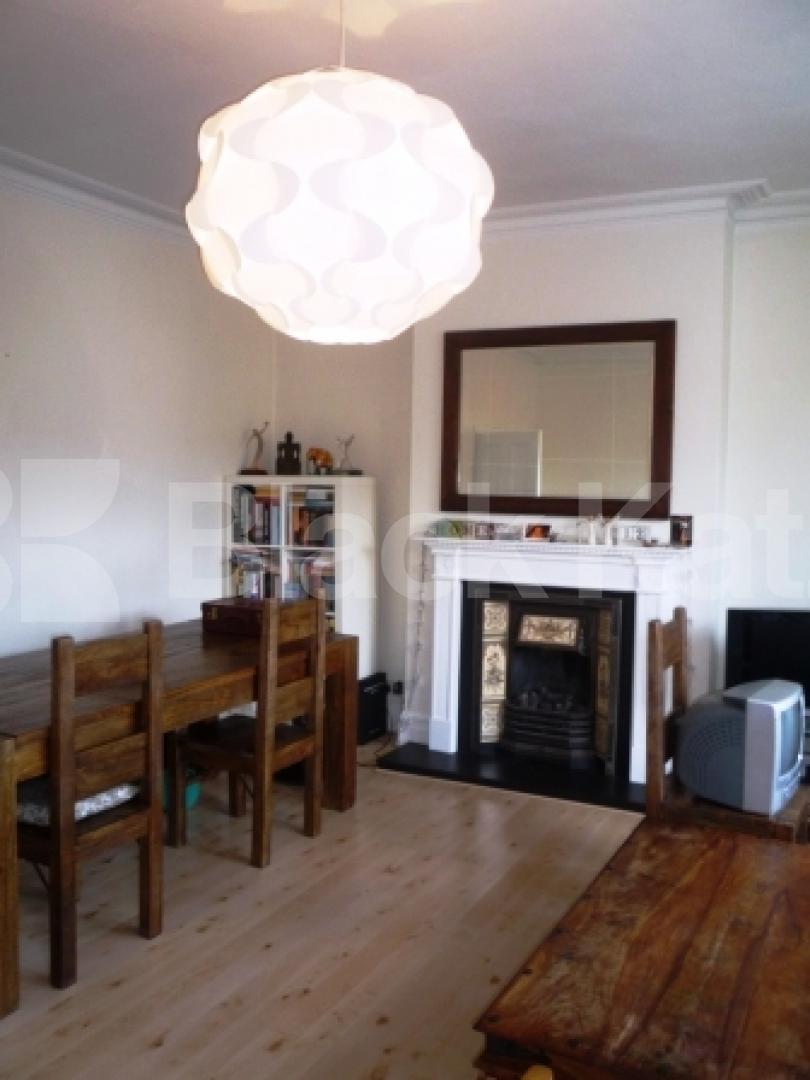 			2 Bedroom, 1 bath, 1 reception Flat			 Greenham Road, MUSWELL HILL