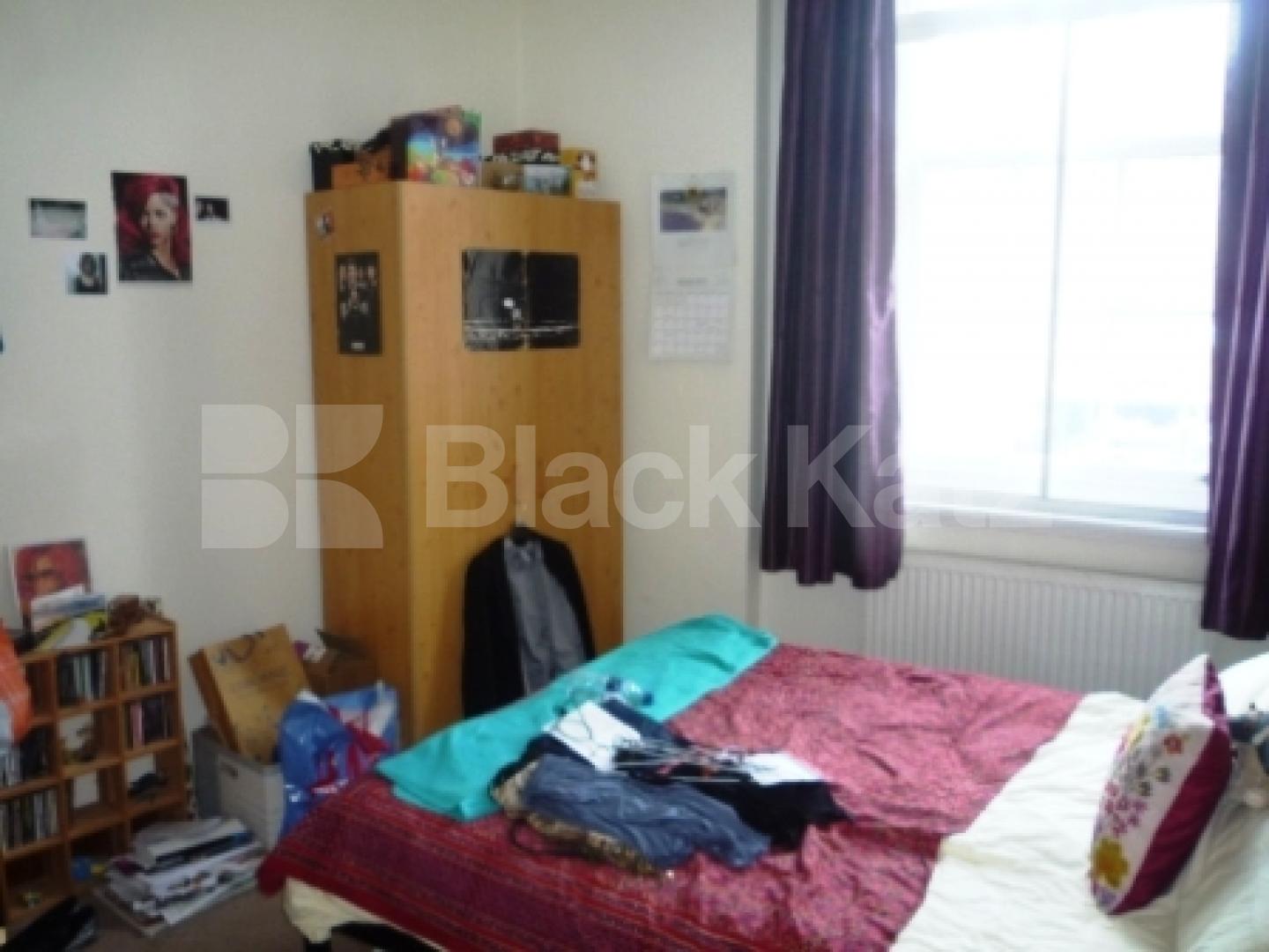 			2 Bedroom, 1 bath, 1 reception Flat			 High Road, Wood Green
