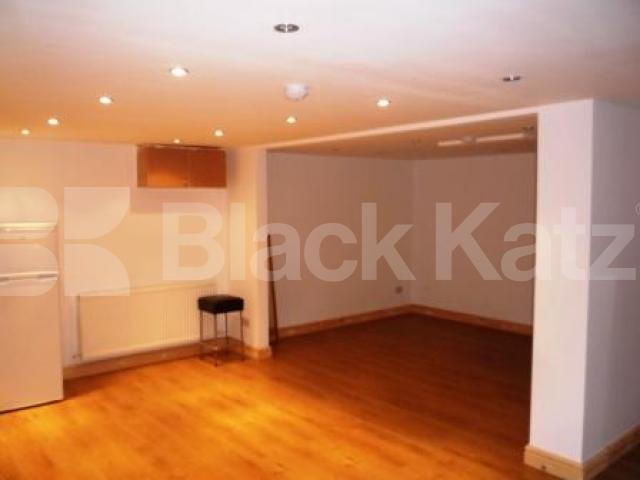 			Inclusive of all bills!!, Studio Apartment, 1 bath, 1 reception Studio			 Ferme Park Road, CROUCH END