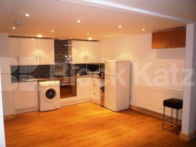 			Inclusive of all bills!!, Studio Apartment, 1 bath, 1 reception Studio			 Ferme Park Road, CROUCH END
