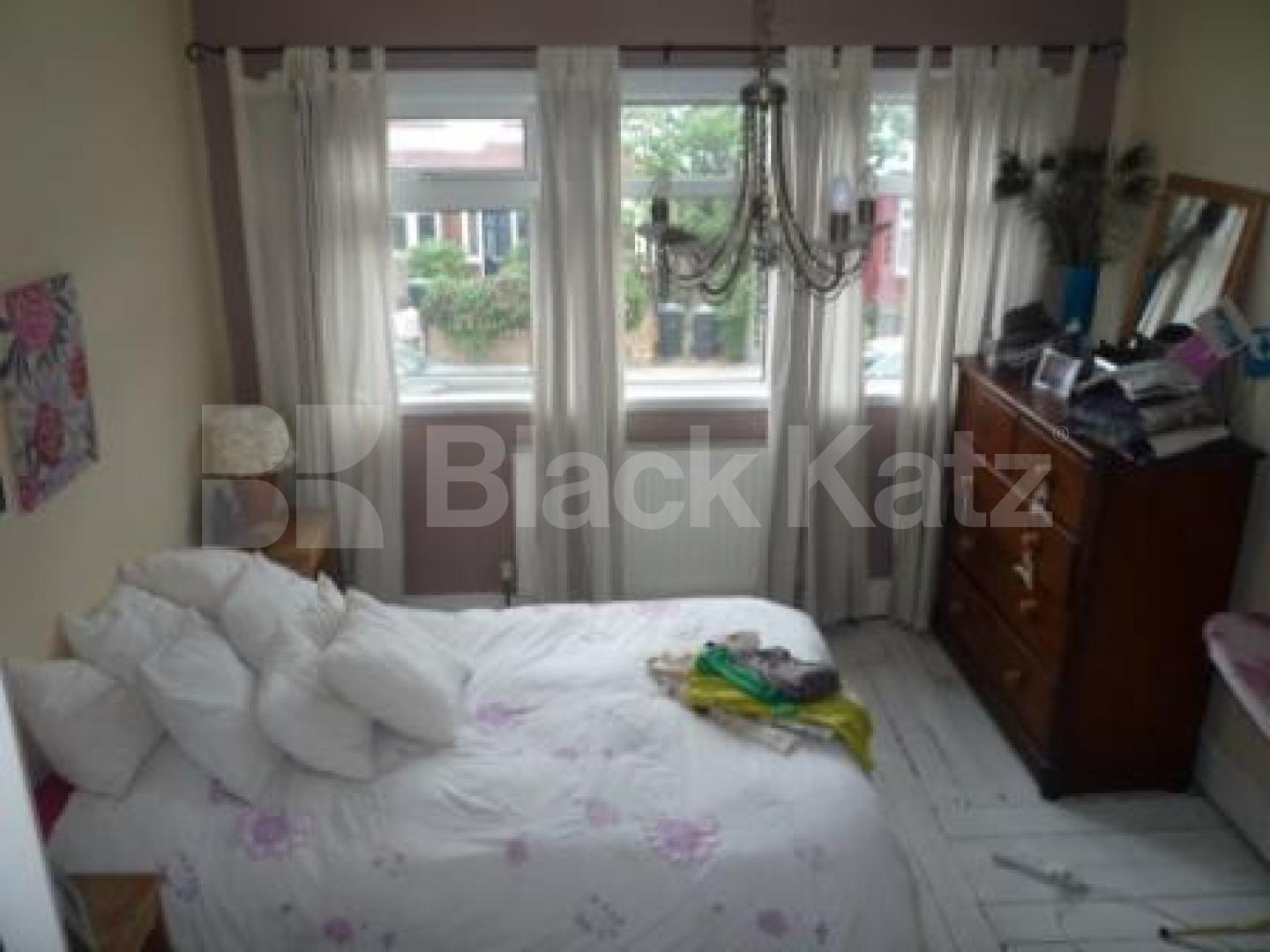 			3 Bedroom, 1 bath, 1 reception Terraced House			 Rectory Gardens, Crouch End