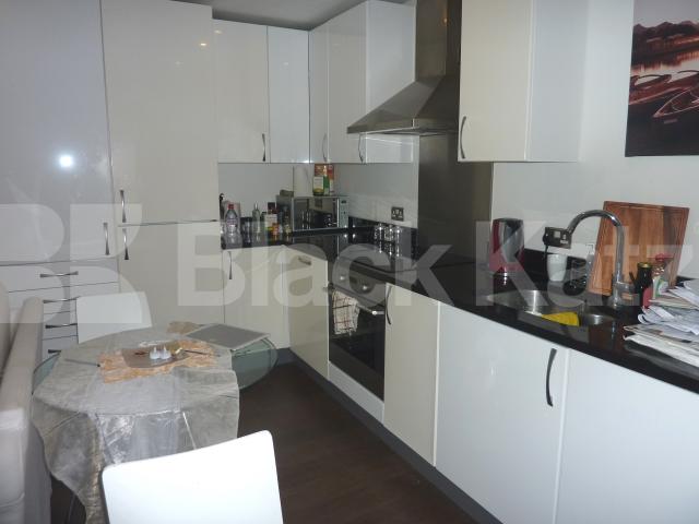 			MODERN CONTEMPORARY 1 BED!, 1 Bedroom, 1 bath, 1 reception Flat			 St Pancras Way, CAMDEN