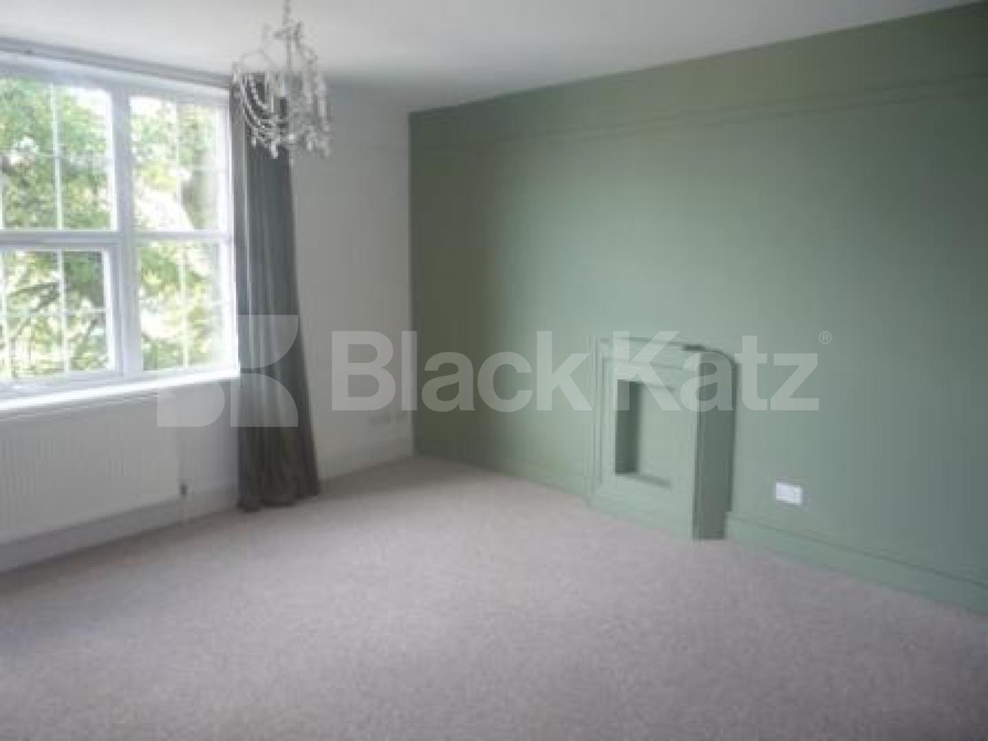 			Studio Apartment, 1 bath, 1 reception Studio			 North Hill, Highgate