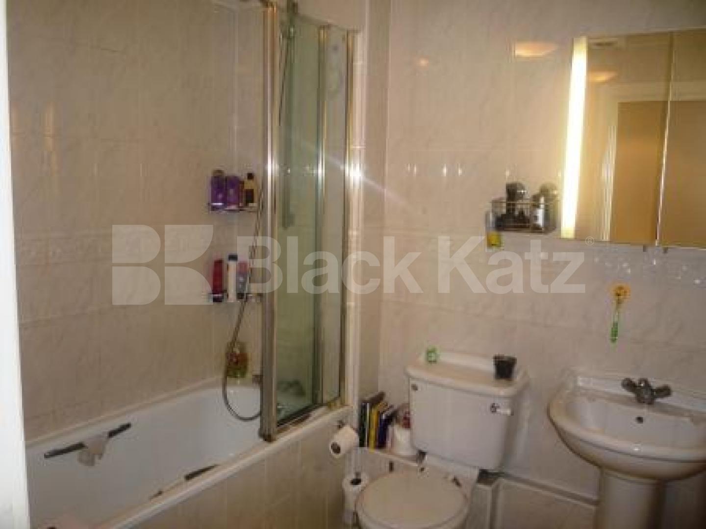 			2 Bedroom, 1 bath, 1 reception Serviced Apartments			 Durnsford Road, Bounds Green