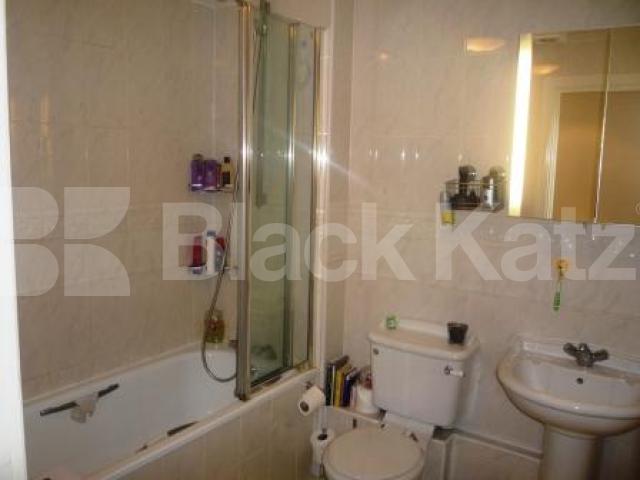 			2 Bedroom, 1 bath, 1 reception Serviced Apartments			 Durnsford Road, Bounds Green