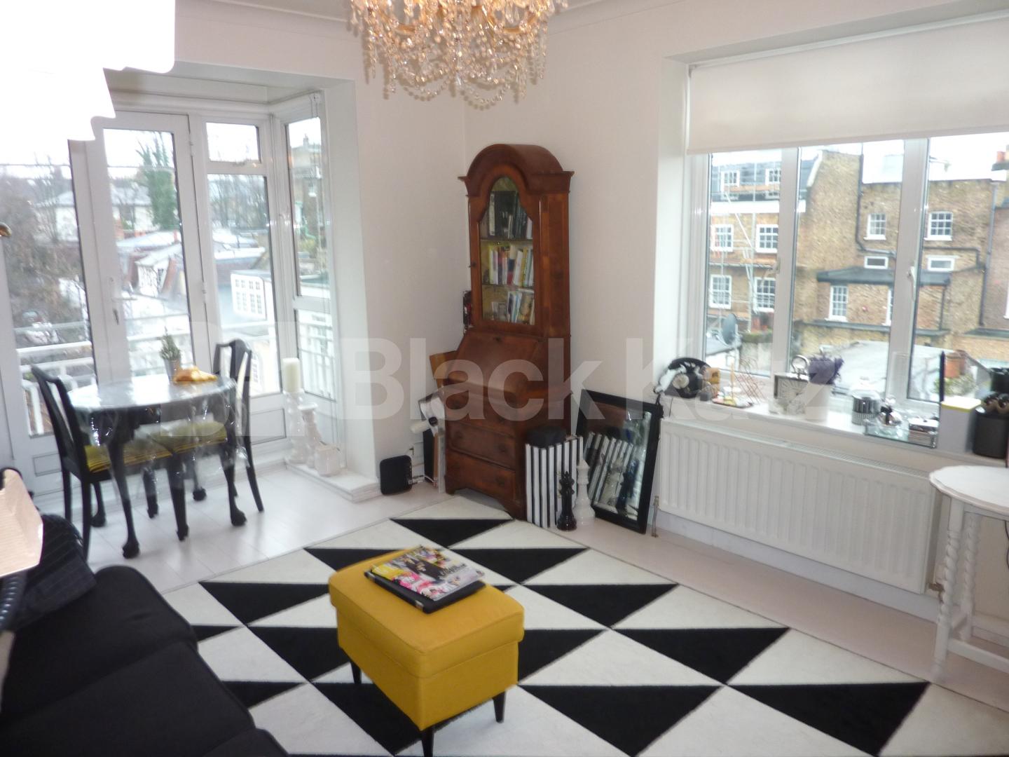 			AMAZING 1 BED / FANTASTIC LOCATION! , 1 Bedroom, 1 bath, 1 reception Flat			 Holland Park Avenue, HOLLAND PARK