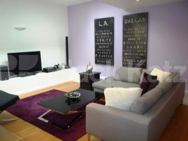 			3 Bedroom, 1 bath, 1 reception Flat			 Crouch Hill, CROUCH END