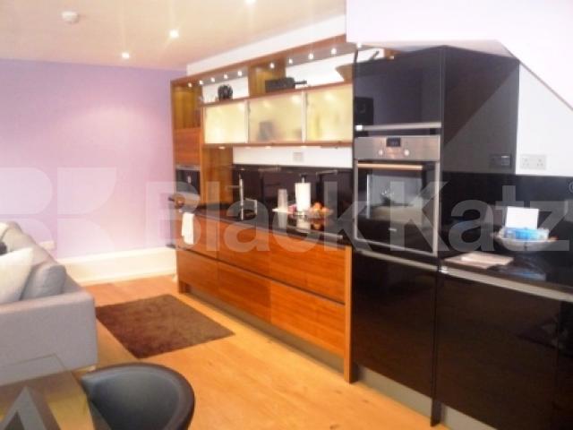 			3 Bedroom, 1 bath, 1 reception Flat			 Crouch Hill, CROUCH END