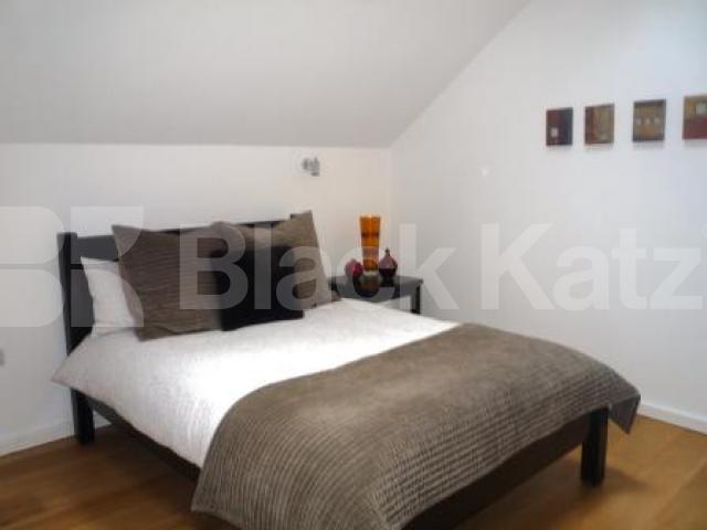 			3 Bedroom, 1 bath, 1 reception Flat			 Crouch Hill, CROUCH END