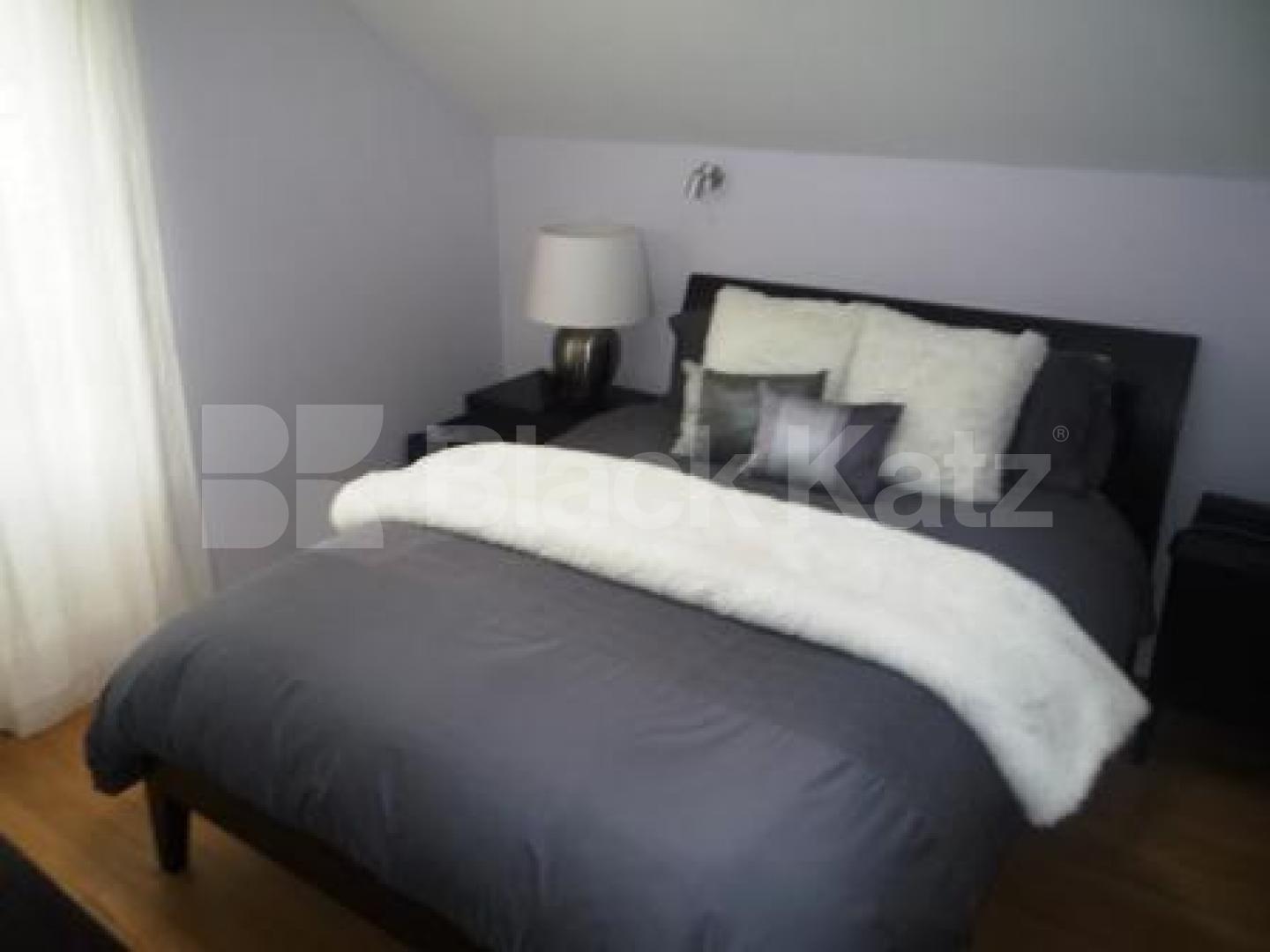 			3 Bedroom, 1 bath, 1 reception Flat			 Crouch Hill, CROUCH END