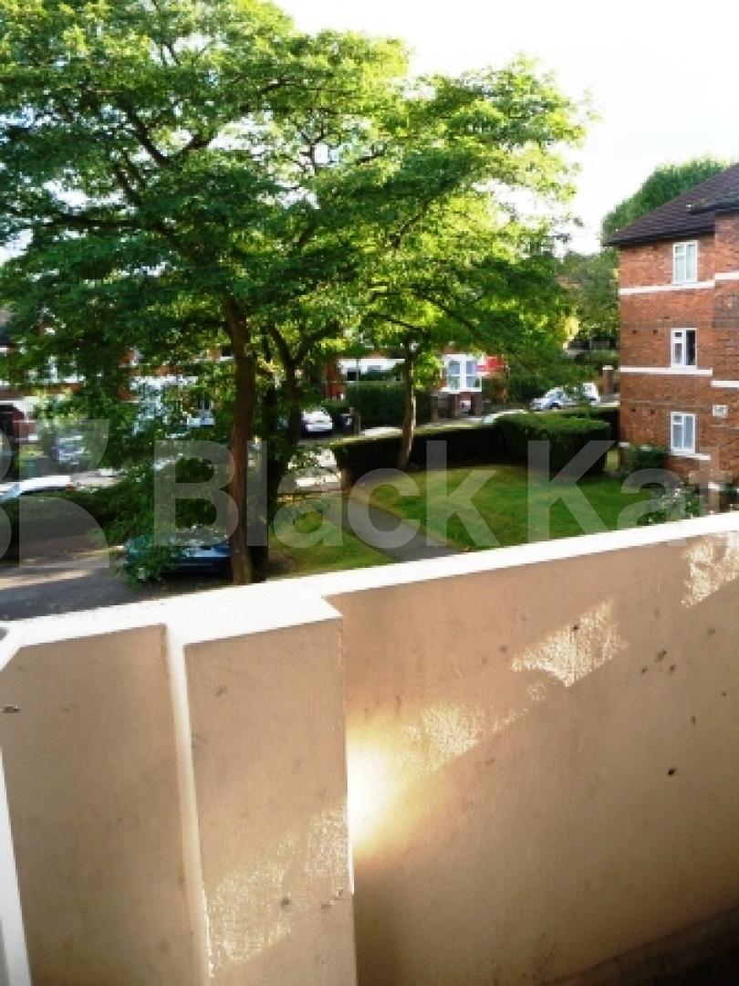 			2 Bedroom, 1 bath, 1 reception Flat			 Wilton Road, Muswell Hill