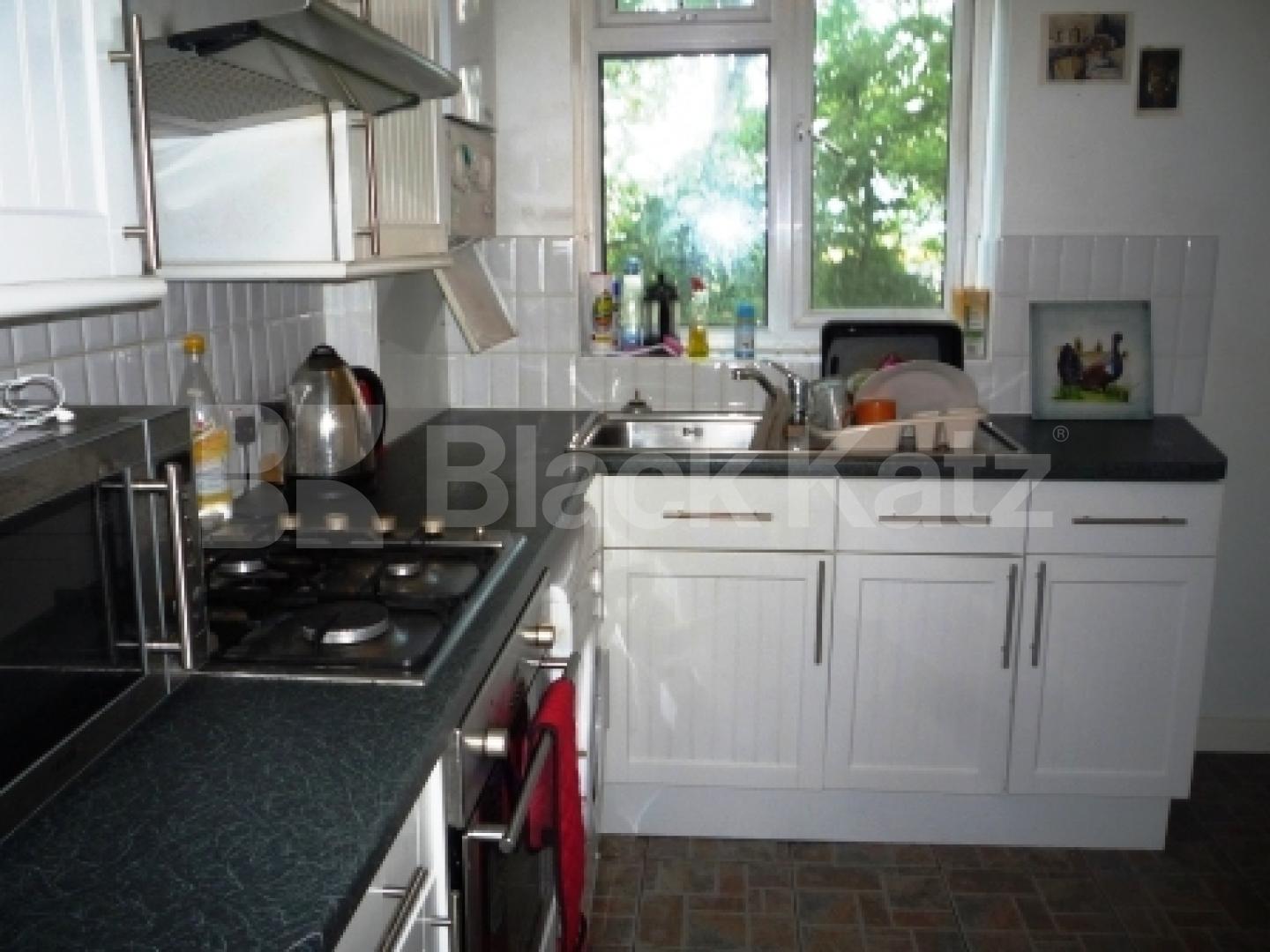 			2 Bedroom, 1 bath, 1 reception Flat			 Wilton Road, Muswell Hill