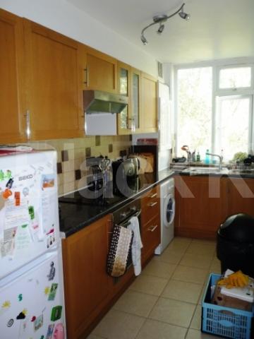 			AVAILABLE 1ST SEPTEMBER, 2 Bedroom, 1 bath, 1 reception Flat			 Shepherds Hill, Highgate