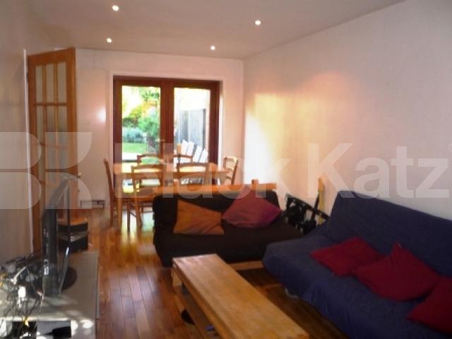 			2 Bedroom, 1 bath, 1 reception House			 Boyton Close, Hornsey