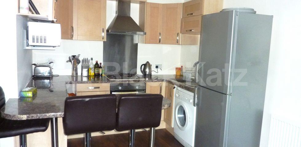 			FANTASTIC MODERN TWO BED IN THE HEART OF CAMDEN!, 2 Bedroom, 1 bath, 1 reception Flat			 Pratt Street, CAMDEN