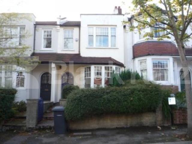 			4 Bedroom, 1 bath, 1 reception House			 Bedford Road, CROUCH END