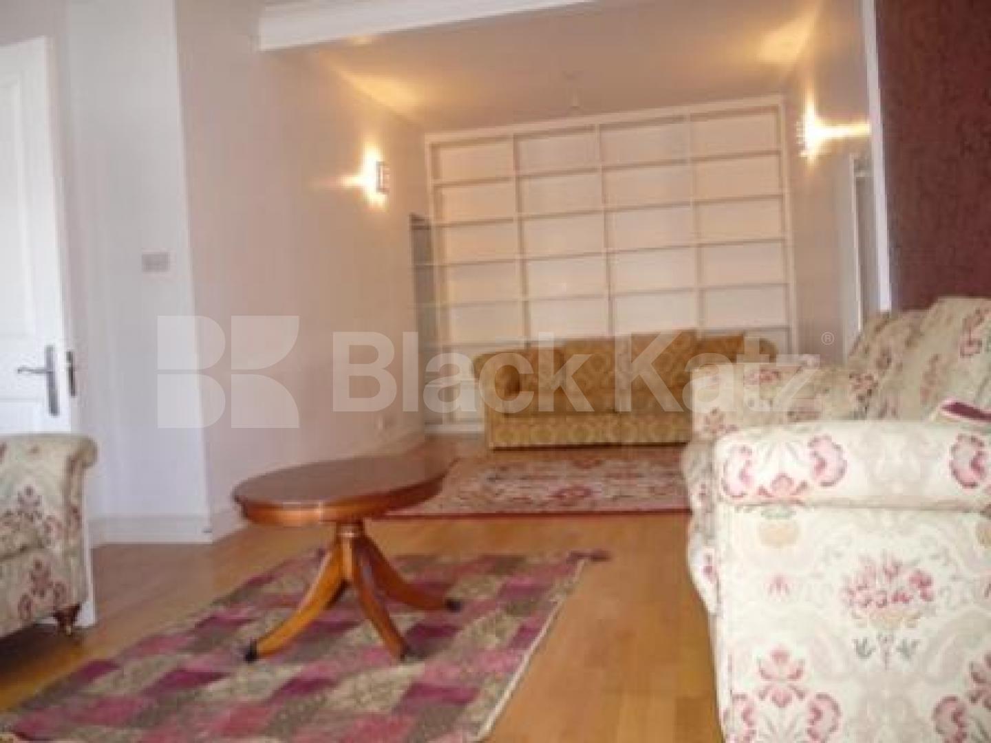 			4 Bedroom, 1 bath, 1 reception House			 Bedford Road, CROUCH END