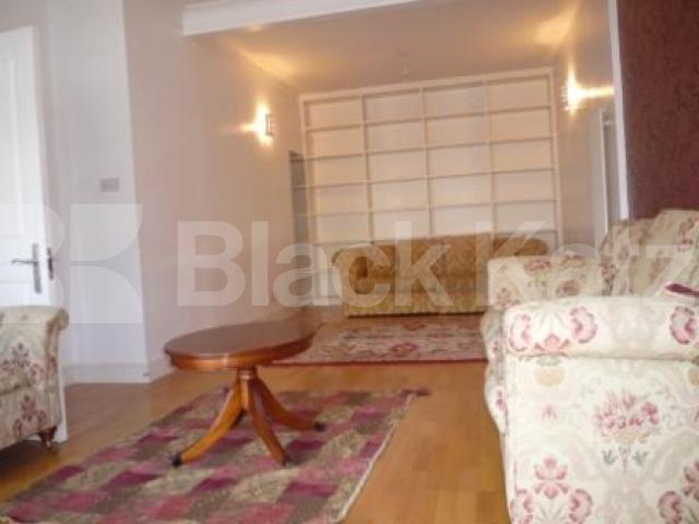 			4 Bedroom, 1 bath, 1 reception House			 Bedford Road, CROUCH END