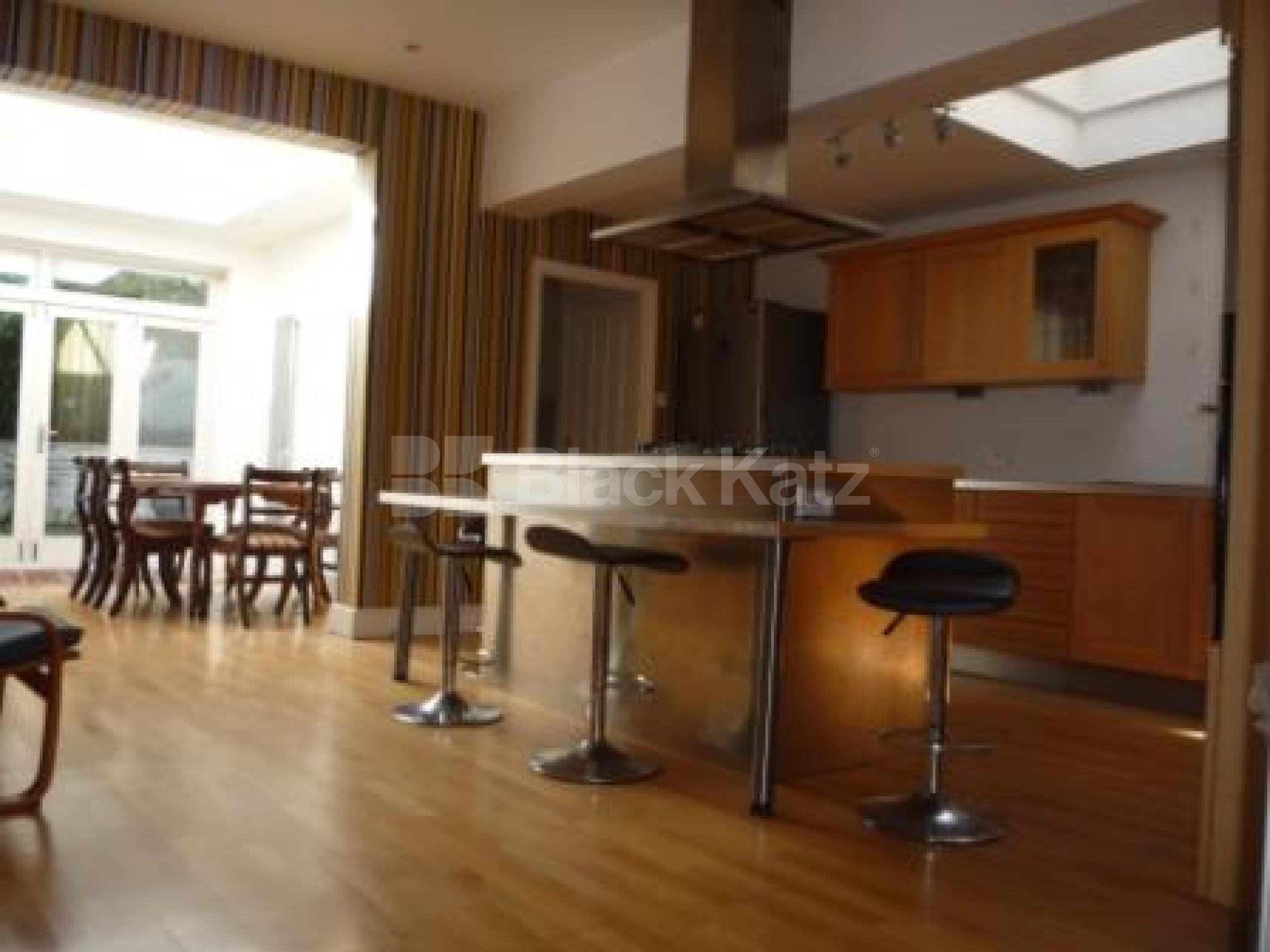 			4 Bedroom, 1 bath, 1 reception House			 Bedford Road, CROUCH END N8