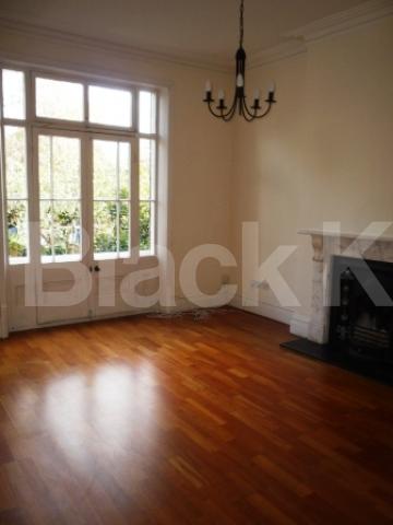 			2 Bedroom, 1 bath, 1 reception Ground Floor Flat			 Aubrey Road, Crouch End