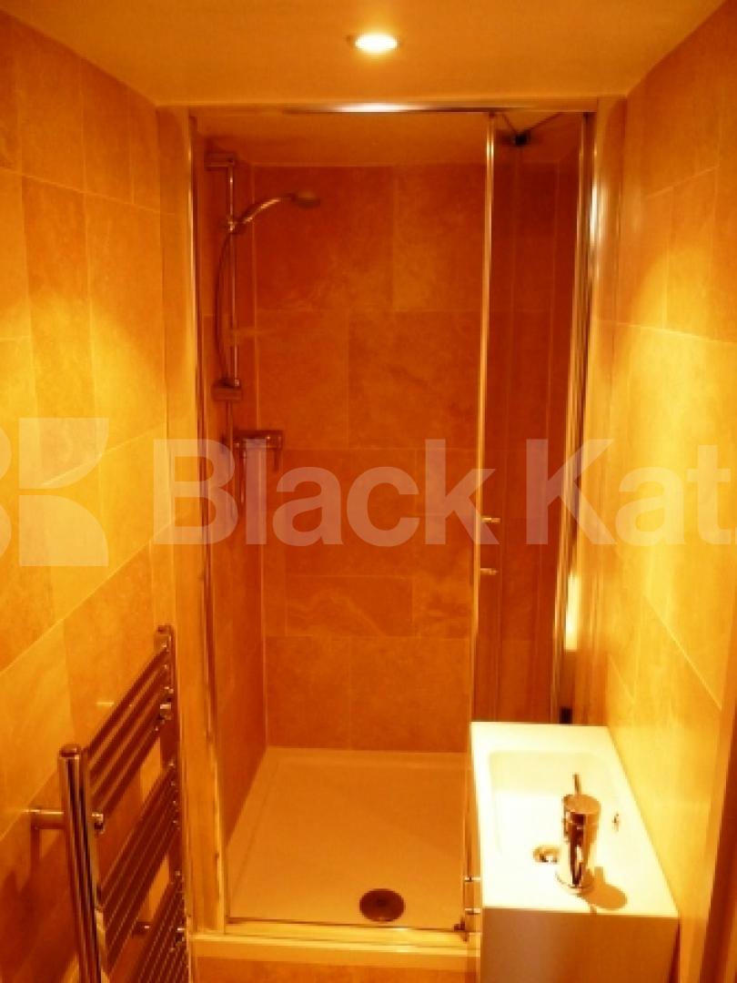 			2 Bedroom, 1 bath, 1 reception Ground Floor Flat			 Aubrey Road, Crouch End