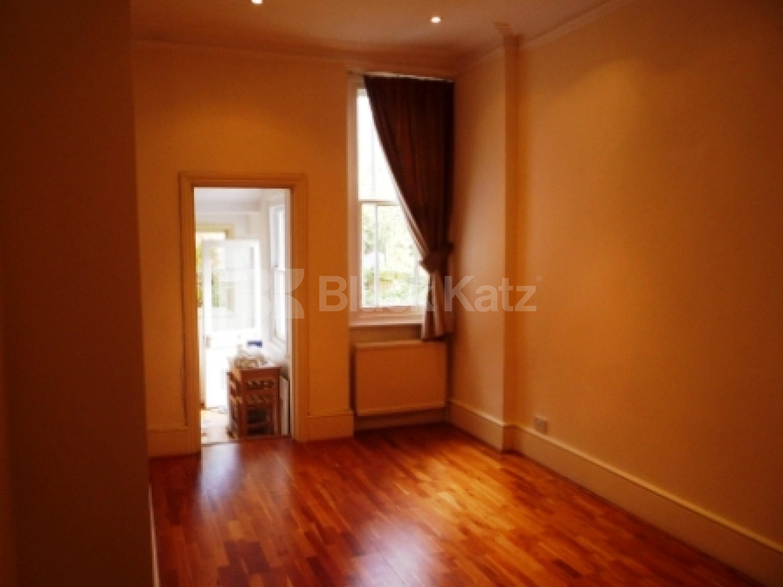 			2 Bedroom, 1 bath, 1 reception Ground Floor Flat			 Aubrey Road, Crouch End N8