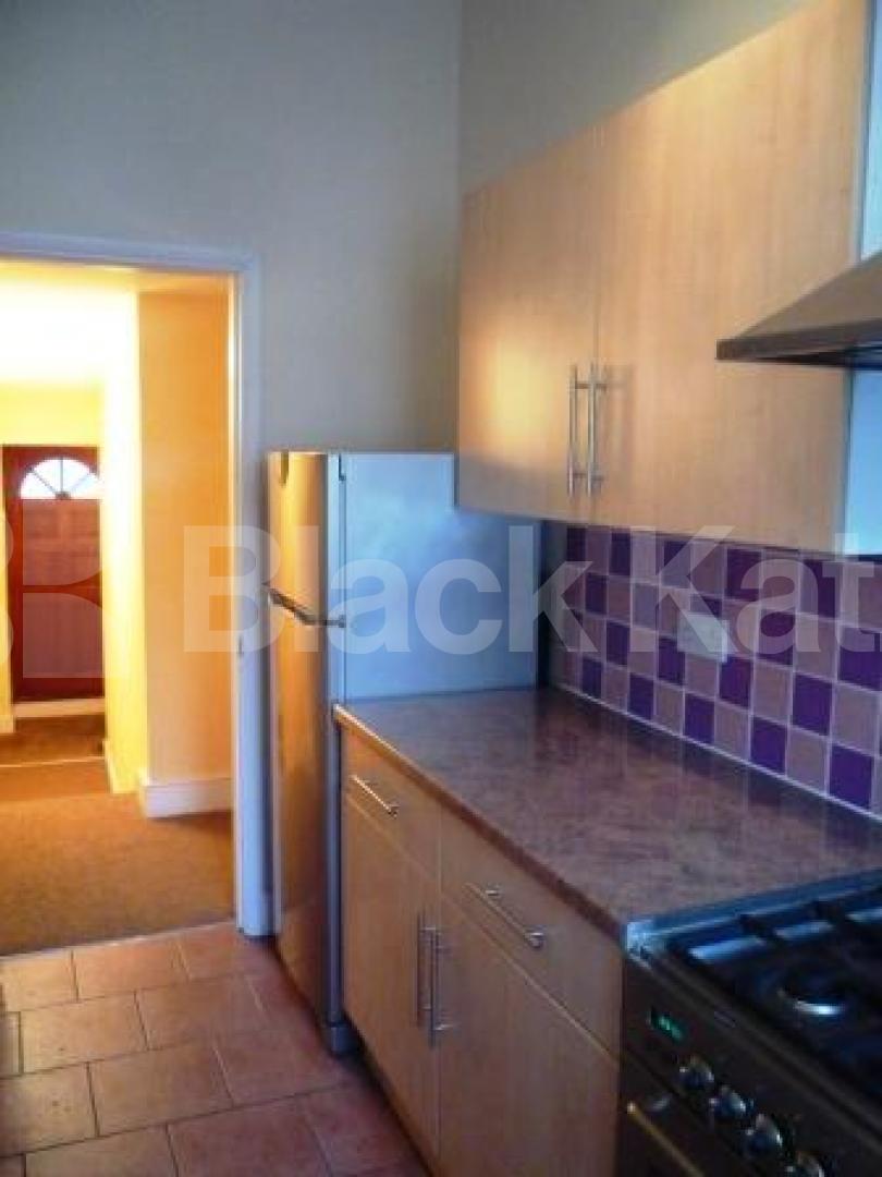 			1 Bedroom, 1 bath, 1 reception Flat			 Topsfield Parade, CROUCH END